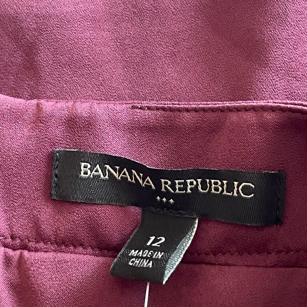 Banana republic burgundy puffy skirt - Picture 3 of 6